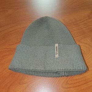 GERRY Ribbed Knit Skull Beanie